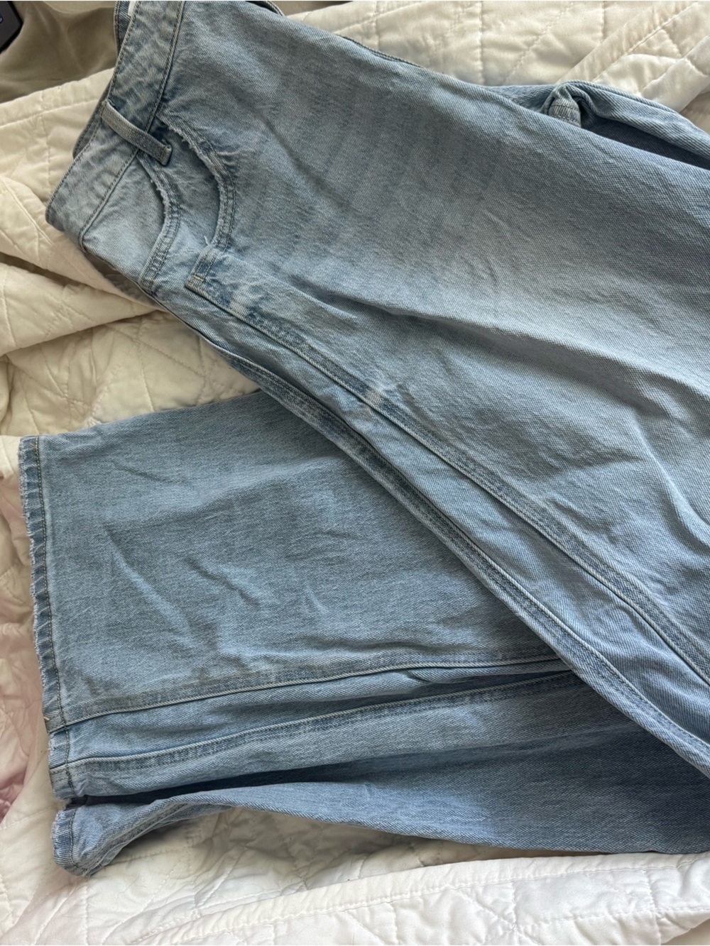 Light Wash Wide Leg Women's Jeans - Flare Style